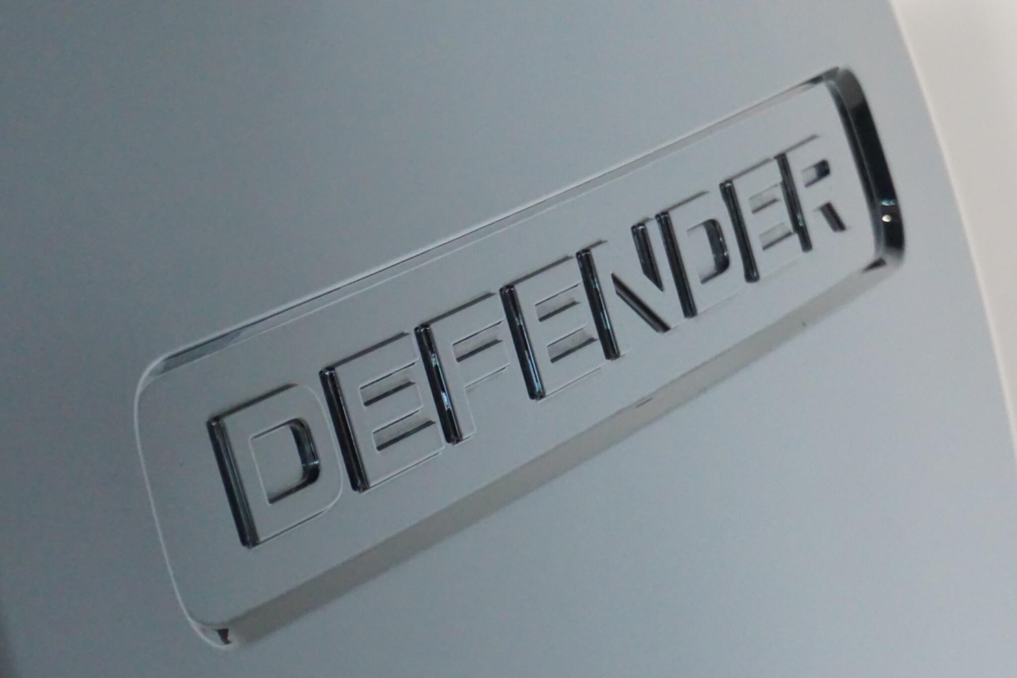 Land Rover Defender 110 2.0 P400e 15.4kWh X-Dynamic HSE SUV 5dr Petrol Plug-in Hybrid Auto 4WD Euro 6 (s/s) (404 ps)